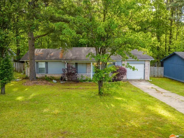 2604 Carywood Dr, Bryant, AR 72022