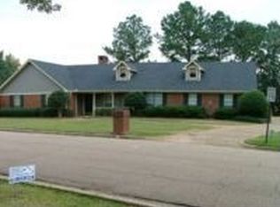 137 Rolling Meadows Dr, Jackson, MS 39211
