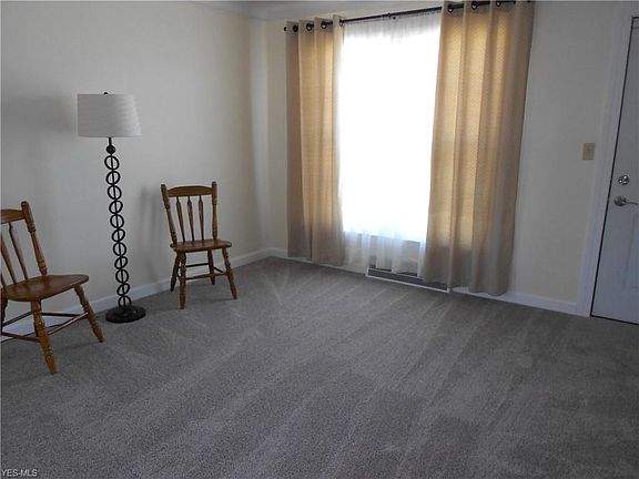5th image of 5715 Virginia Ave
