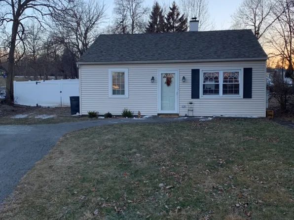 7 Lee Rd, Cornwall, NY 12518