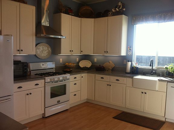 5th image of 2660 Somerset Cir