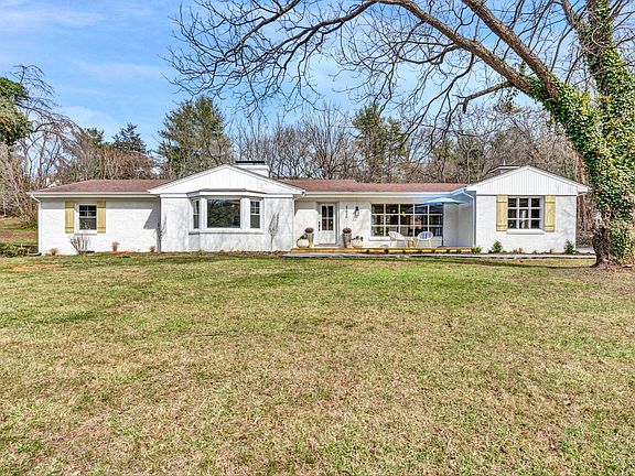 2nd image of 5626 Merriman Rd