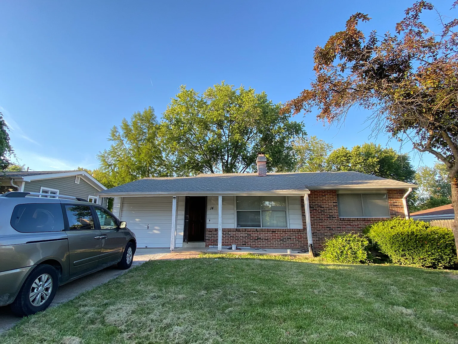 3 bed, 1100 sqft, $1,850 — Photo 1