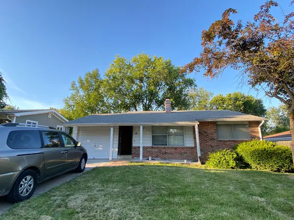 14 Kingsway Dr, Wentzville, MO 63385