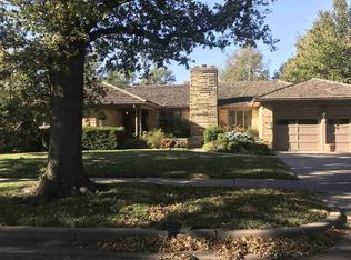 423 S Waverly Dr, Wichita, KS 67218