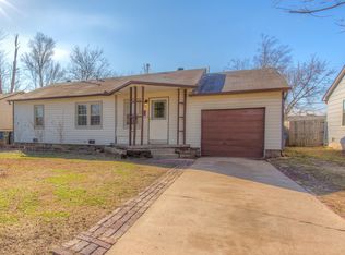 9158 E Newton Pl, Tulsa, OK 74115