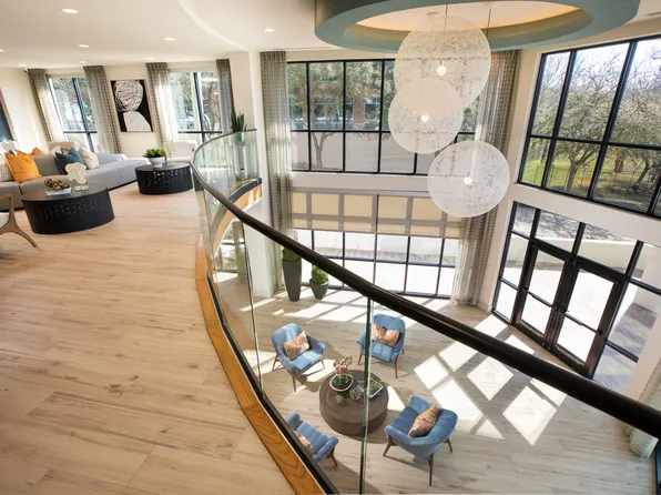 Maxwell Memorial, 5004 Memorial Dr #637, Houston, TX 77007