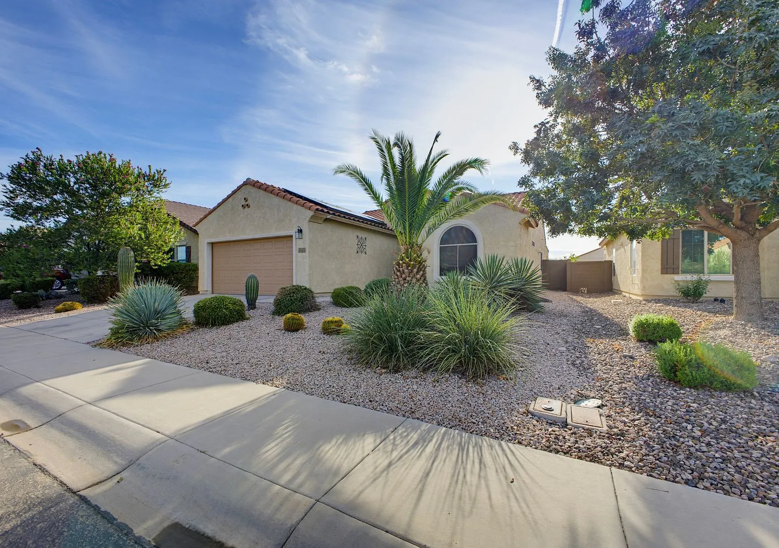Lovely 3 Bed 2 Bath Home For Rent in Anthem at Merrill Ranch! — Photo 3