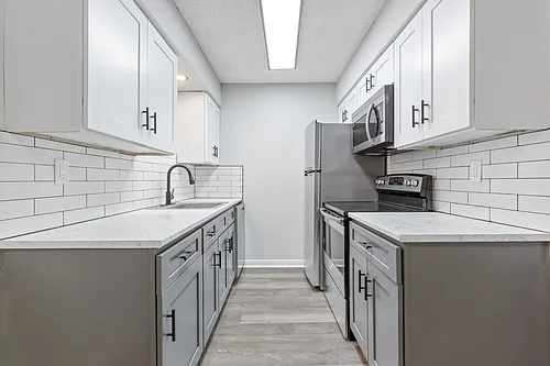 Chateau 68 Apartments Photo 1