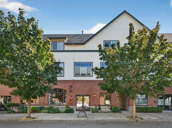 1647 NE Market Dr, Fairview, OR 97024