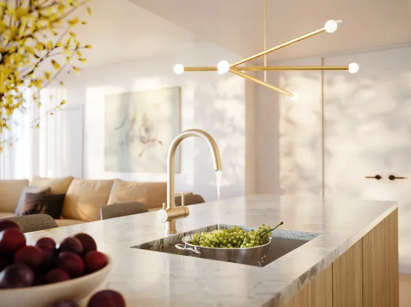 349 West 51st Street image 3 of 16