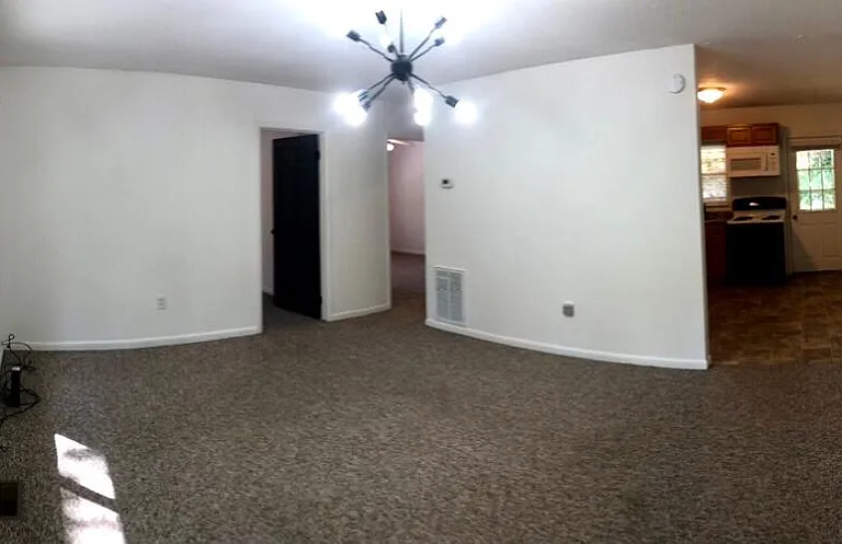 3708 E Shelbiana Rd — Photo 1
