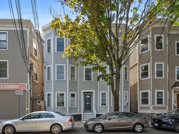 6 Bristol St APT 6, Cambridge, MA 02141