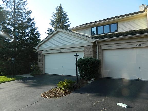 2nd image of 1323 Appletree Ln