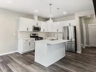 8012 Mitts Ln — Photo 4
