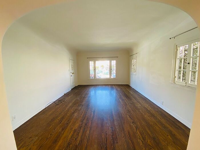 1st image of 440 N Sierra Bonita Ave