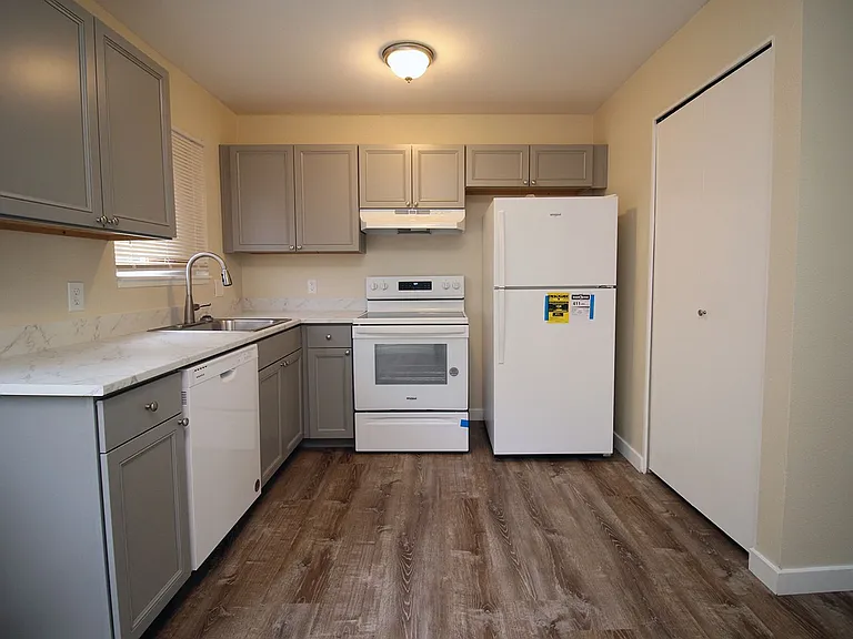 131 - 149 SE 151st Avenue Ascot Fir — Photo 27