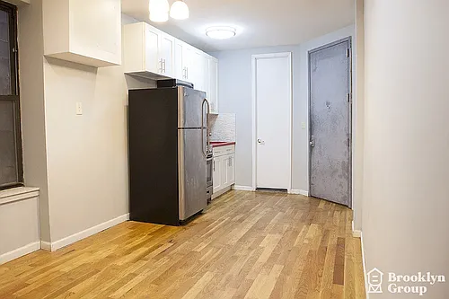 347 Linden St #2D Photo 1 347 Linden St #2D Photo 1