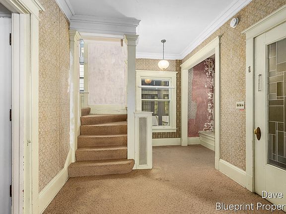 4th image of 643 Lake Dr SE