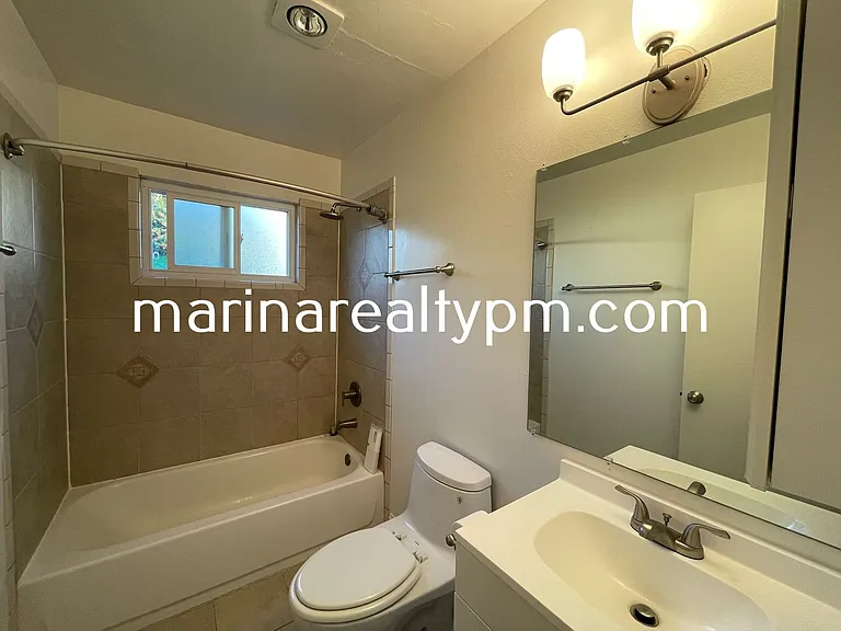 114 Carolina St #B — Photo 13