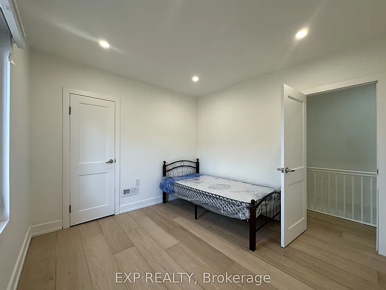 926 Greenwood Ave — Photo 16
