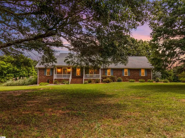 371 Davis Rd, Pelzer, SC 29669