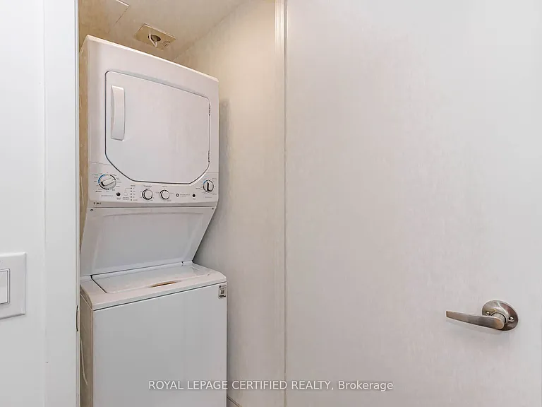 4010 Eglinton Ave W #217 — Photo 38
