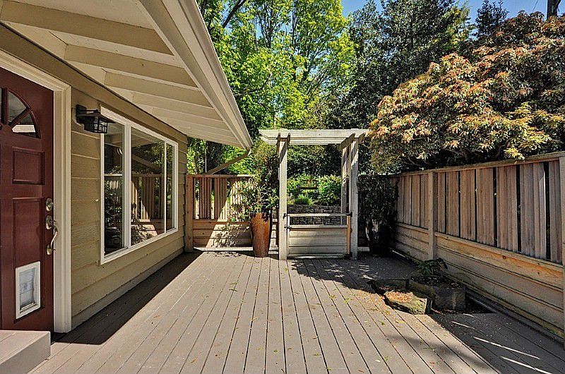 2nd image of 6603 Beveridge Pl SW