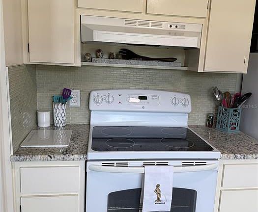 3rd image of 3681 GARDENIA DRIVE