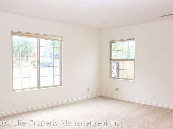 3rd image of 1119 Loring St