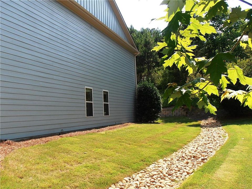 2nd image of 6060 Vinyard Ln