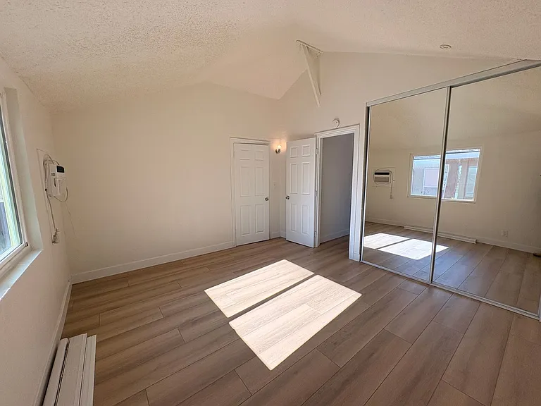 15635 Curtis Ave #1 — Photo 18