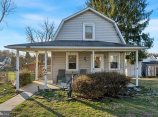 309 E Dutton Mill Rd, Brookhaven, PA 19015