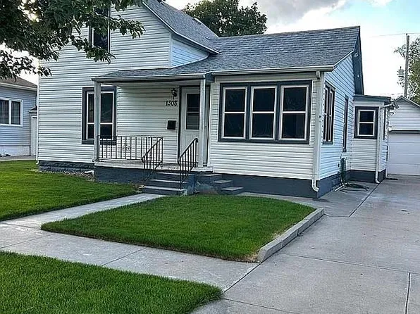 1308 W 6th St, Grand Island, NE 68801