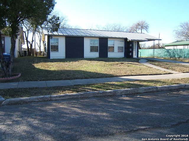 1st image of 1803 Dellhaven Dr