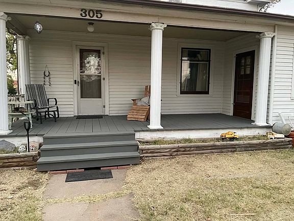 3rd image of 305 E 2nd St