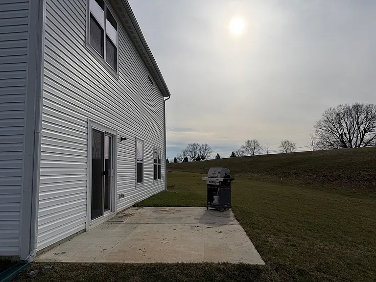 4266 Tingle Dr — Photo 3