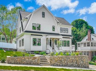 13 Bellevue Hill Rd, West Roxbury, MA 02132