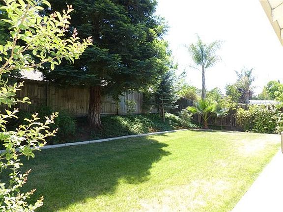 3rd image of 8173 Montevina Dr