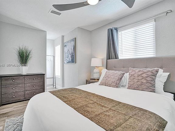 4th image of 3421 Dover Rd