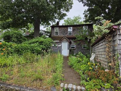 400 Lake Shore Dr, Warwick, RI, 02889