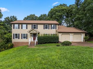 6521 Lake Shadows Cir, Hixson, TN 37343