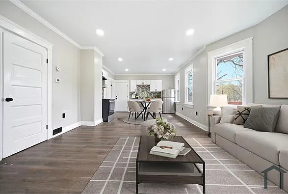 3 bed, $1,450 — Photo 3