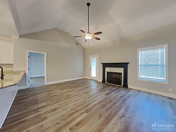 3rd image of 868 Cherry Blossom Ln
