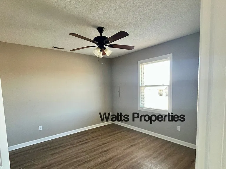 133 12th Ave NW #133 — Photo 13