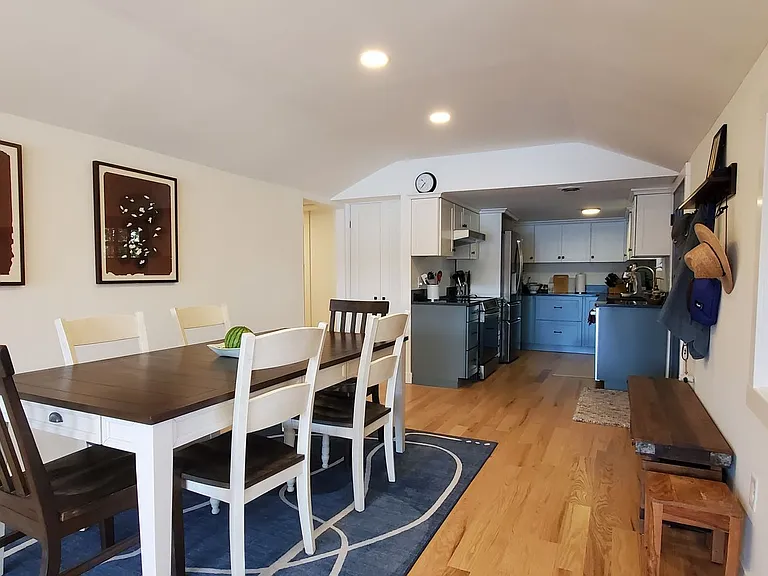 4390 Lakeview Trl — Photo 8
