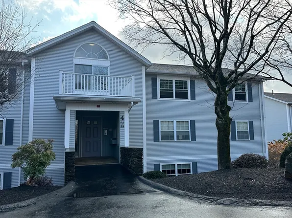 4 Crestview Dr APT 55, Spencer, MA 01562