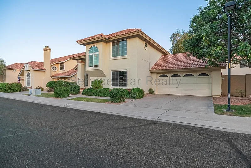 Building Photo - 3801 E Orchid Ln