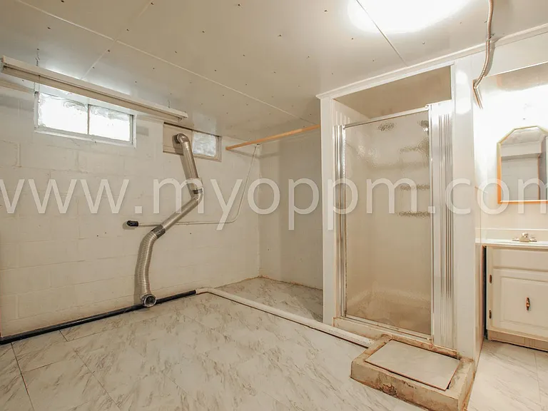 4114 N 54th St — Photo 16
