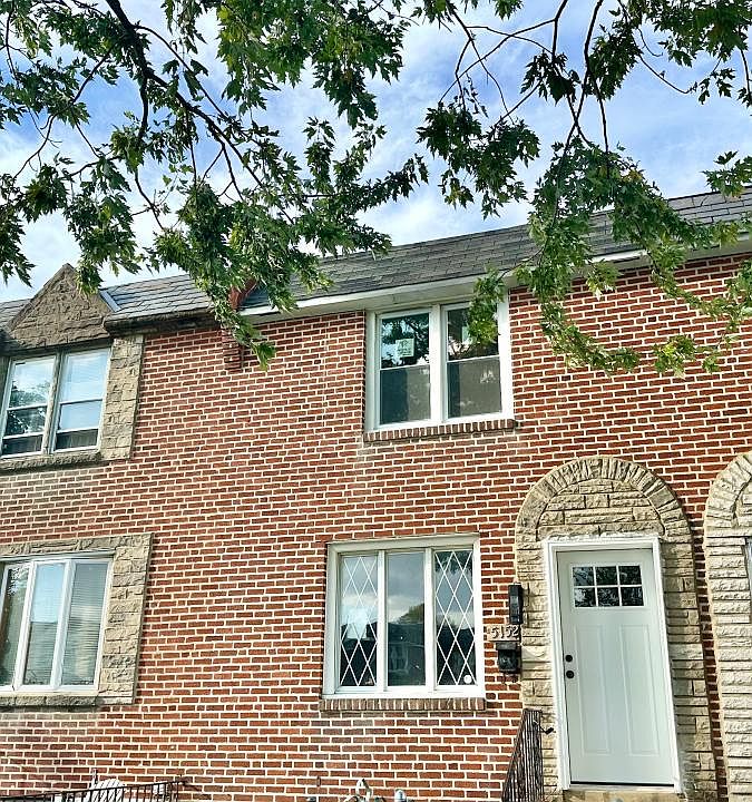 1st image of 5152 Crestwood Dr #5152CRESTWOODDR